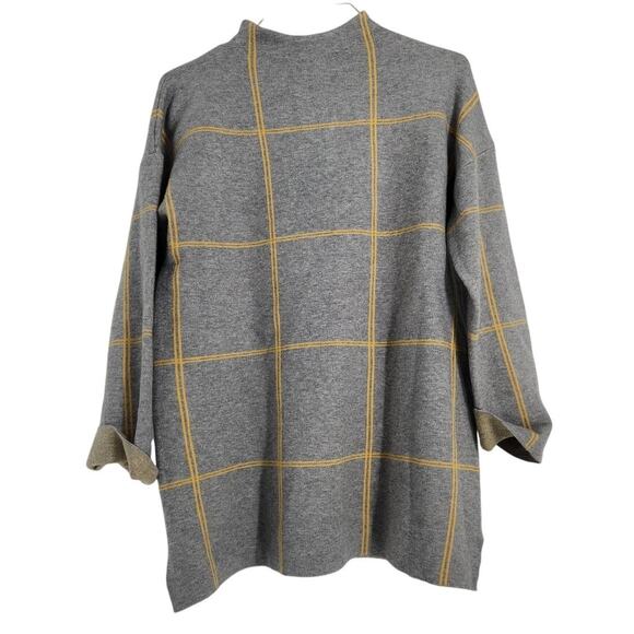 Tahari Gray Plaid Sweater Womens Size Medium M - Picture 2 of 4